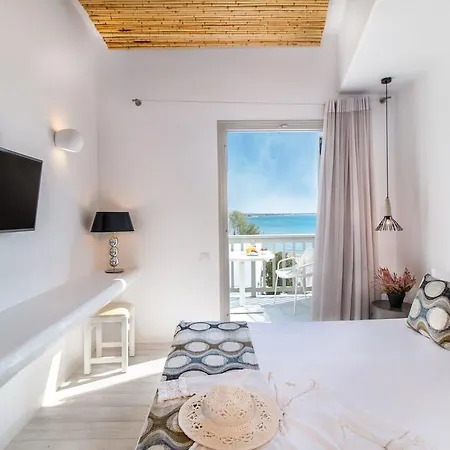 Thomais * Naxos City