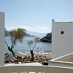 Thomais * Naxos City