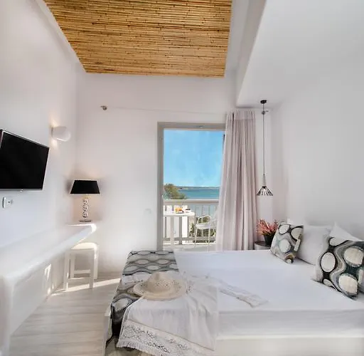 Thomais Studios Апартаменты Naxos City